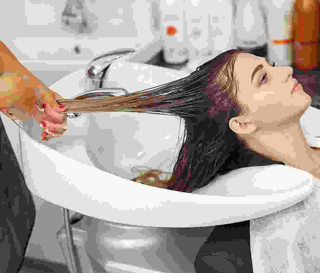 Herbal treatment for dry scalp
